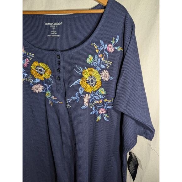 Woman Within Navy Thermal Waffle Floral Embroidered Tunic Top Sz 4X - Picture 2 of 8